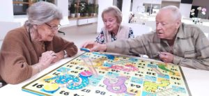 Seniorzy w domu opieki